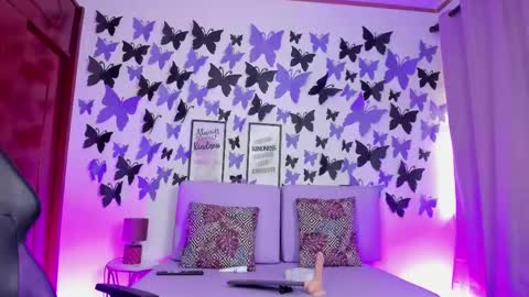 Vanessa  online show from 02-10-25, 03:42