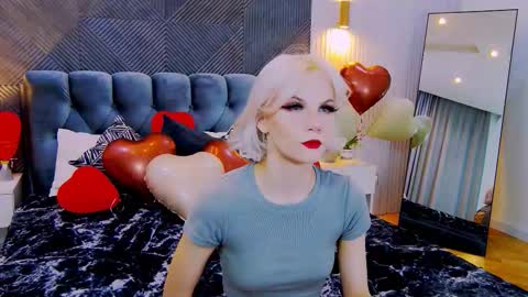 Snapshot of vanessaaustin chatting on 02-15-26, 02:47 Vanessa online show from 02-15-26, 02:47