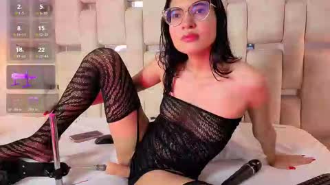 Vanessa online show from 11-30-25, 08:24