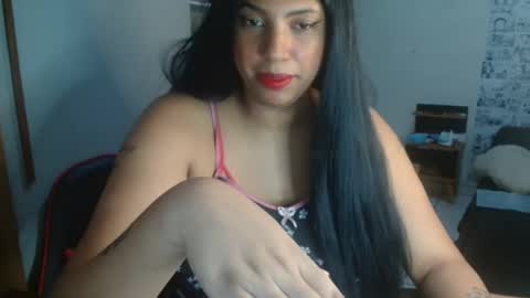 Snapshot of vanessahotcam chatting on 01-24-25, 06:24 Vanessa online show from 01-24-25, 06:24