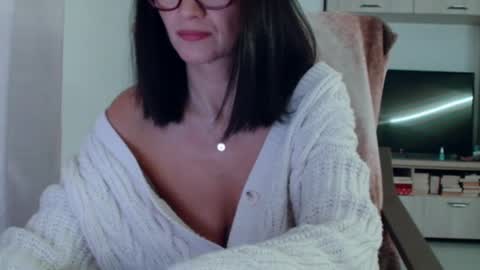 Vanessa online show from 10-03-25, 10:34