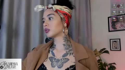 Snapshot of vanessart_ chatting on 10-07-25, 01:25 Vanessa online show from 10-07-25, 01:25