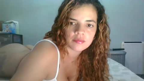 Snapshot of vanessashows chatting on 10-13-25, 05:13 vanessashows online show from 10-13-25, 05:13