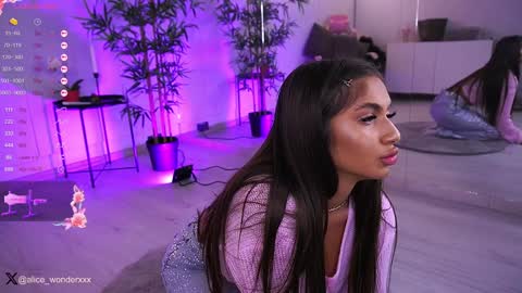 Vanessa Simon online show from 01-02-25, 05:57