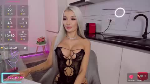 Vanessa online show from 09-27-25, 03:17