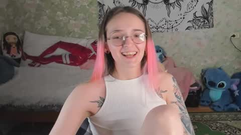 Adelina online show from 10-19-25, 11:44