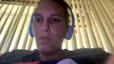 Snapshot of vanilladoctor chatting on 11-09-25, 08:07 Vanilla Good online show from 11-09-25, 08:07