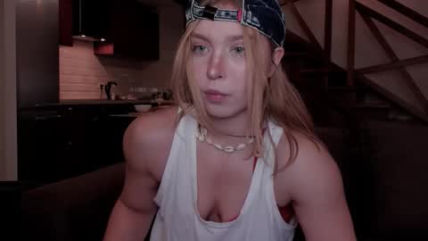 Snapshot of vanillalivitski chatting on 10-10-25, 11:09 Vanilla online show from 10-10-25, 11:09