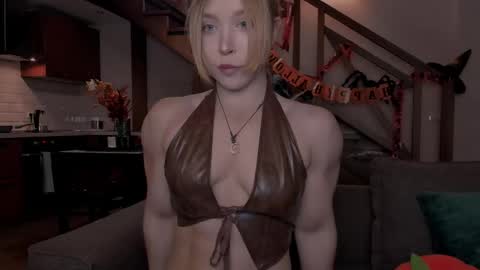 Snapshot of vanillalivitski chatting on 10-23-25, 03:55 Vanilla online show from 10-23-25, 03:55