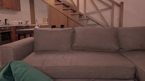 Snapshot of vanillalivitski chatting on 11-08-25, 01:22 Vanilla online show from 11-08-25, 01:22