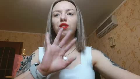 VanillaMuffin online show from 04-11-26, 12:20