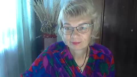 Snapshot of vanillaxcreamy chatting on 09-27-25, 07:02 Vanillaxcreamy online show from 09-27-25, 07:02