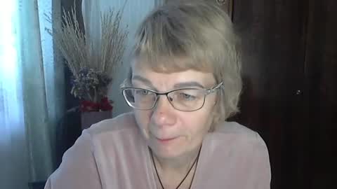 Snapshot of vanillaxcreamy chatting on 11-05-25, 09:20 Vanillaxcreamy online show from 11-05-25, 09:20