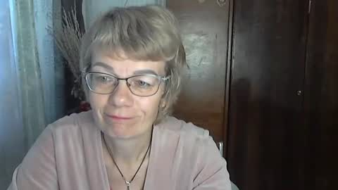 Snapshot of vanillaxcreamy chatting on 11-11-25, 07:19 Vanillaxcreamy online show from 11-11-25, 07:19