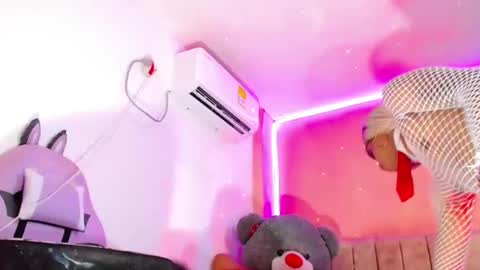 Snapshot of vannesa01 chatting on 01-19-25, 02:47 vannesa01 online show from 01-19-25, 02:47