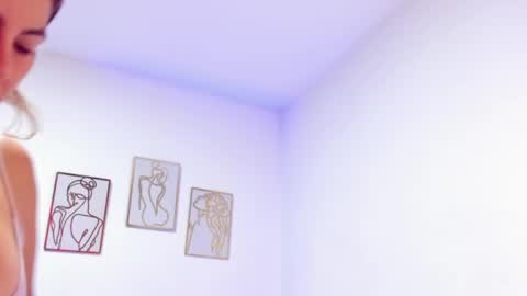 Snapshot of vannhesa chatting on 03-04-25, 11:29 Vannhesa online show from 03-04-25, 11:29