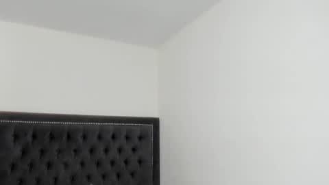 Snapshot of vannsexporn chatting on 02-27-25, 03:25 Vannesa online show from 02-27-25, 03:25