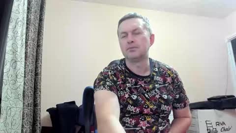 vano_822 online show from 10-10-25, 10:20