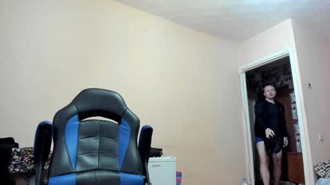 Snapshot of vano_822 chatting on 11-21-25, 07:18 vano_822 online show from 11-21-25, 07:18