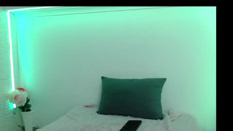 Snapshot of vanse_lust chatting on 01-26-25, 04:30 Karuna online show from 01-26-25, 04:30