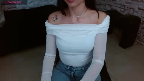 Snapshot of vanse_lust chatting on 10-04-25, 10:41 Karuna online show from 10-04-25, 10:41