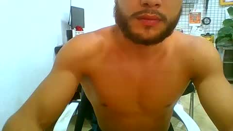 paulo robles online show from 01-04-25, 04:32