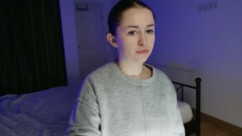 vaolietkat online show from 12-16-25, 06:40