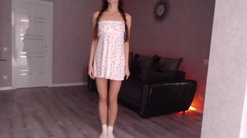 Varonica Caprii Online this week  Monday Tuesday Thursday Friday online show from 12-22-24, 12:16