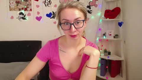 Vasilisa online show from 03-08-25, 05:59