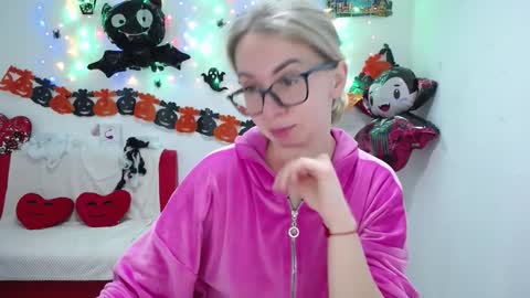 Vasilisa online show from 10-20-25, 05:08