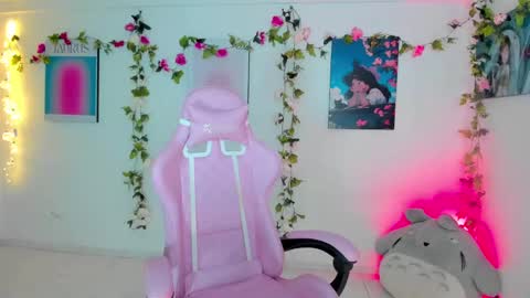 vaura222 online show from 12-14-24, 01:39