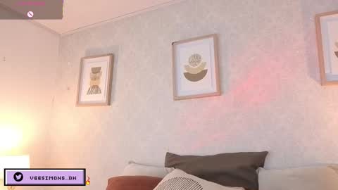 Vee Simons online show from 01-15-26, 08:45