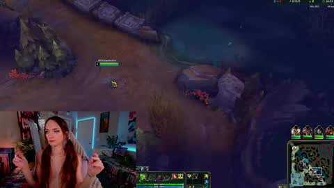 Snapshot of veeweatherbee chatting on 02-20-25, 07:34 Violet Weatherbee online show from 02-20-25, 07:34