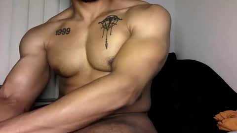 Vegas Love online show from 11-29-25, 09:01