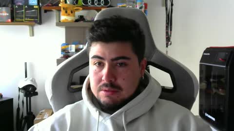 Snapshot of veils24 chatting on 11-10-25, 02:38 Charles online show from 11-10-25, 02:38