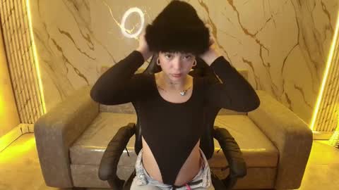 Snapshot of veka_tf chatting on 02-11-26, 01:27 veka_tf online show from 02-11-26, 01:27