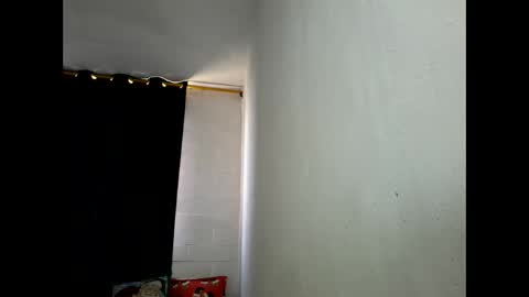 velk_hot1 online show from 01-15-25, 06:19