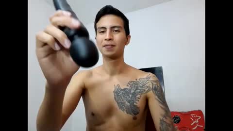 velk_hot1 online show from 02-11-25, 04:24