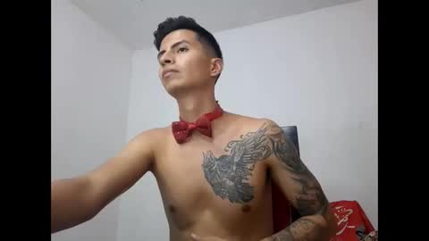 velk_hot1 online show from 02-22-25, 08:53