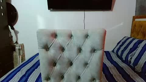 velk_hot1 online show from 04-13-26, 11:59