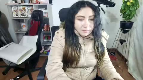 Snapshot of vellarossa chatting on 10-09-25, 05:38 Im VelaI will be Christmas and New Year with my family December 22 to January 13 I will miss you guys. online show from 10-09-25, 05:38