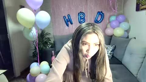 Snapshot of vellarossa chatting on 10-12-25, 02:43 Im VelaI will be Christmas and New Year with my family December 22 to January 13 I will miss you guys. online show from 10-12-25, 02:43