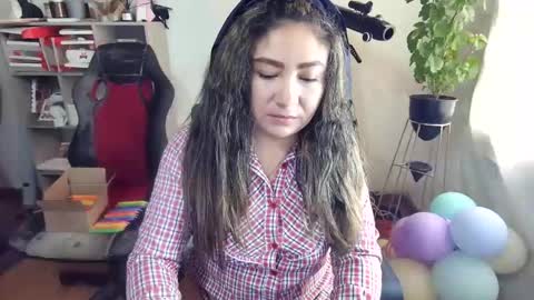 Snapshot of vellarossa chatting on 10-29-25, 06:20 Im VelaI will be Christmas and New Year with my family December 22 to January 13 I will miss you guys. online show from 10-29-25, 06:20