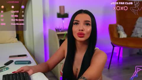 Velma online show from 10-24-25, 05:42