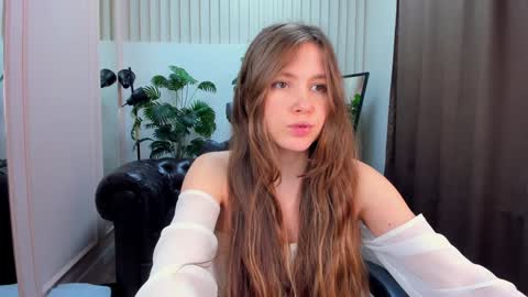 velvet_cherry online show from 02-01-25, 07:23