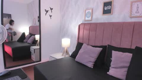 velvet_golden online show from 11-06-25, 02:07