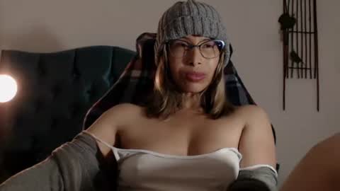 Andrea online show from 10-30-25, 08:20