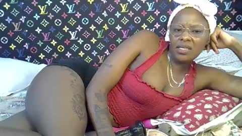 Snapshot of velvet_temptress chatting on 10-23-25, 07:40 velvet online show from 10-23-25, 07:40