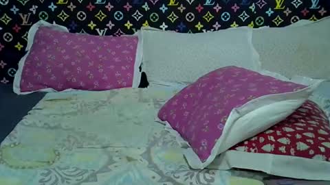 Snapshot of velvet_temptress chatting on 12-16-25, 04:50 velvet online show from 12-16-25, 04:50