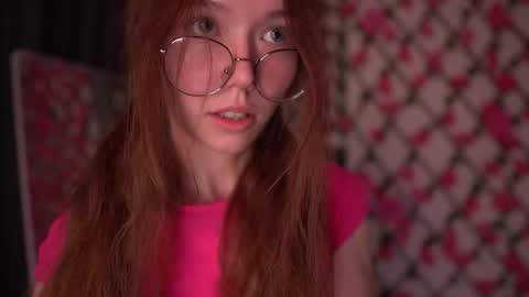 Snapshot of velvet_vice chatting on 10-15-25, 08:31 Polly online show from 10-15-25, 08:31